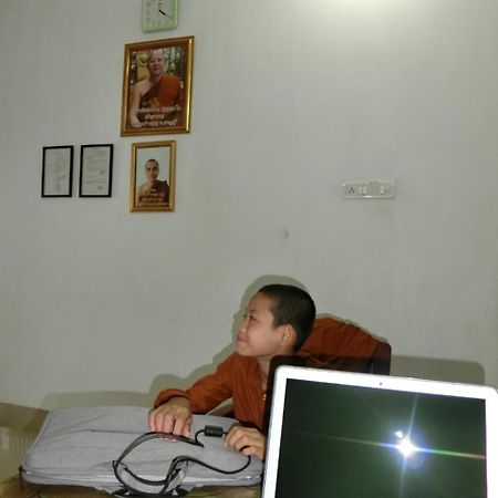 Hotel Lotus Residency Bodh Gaya Esterno foto